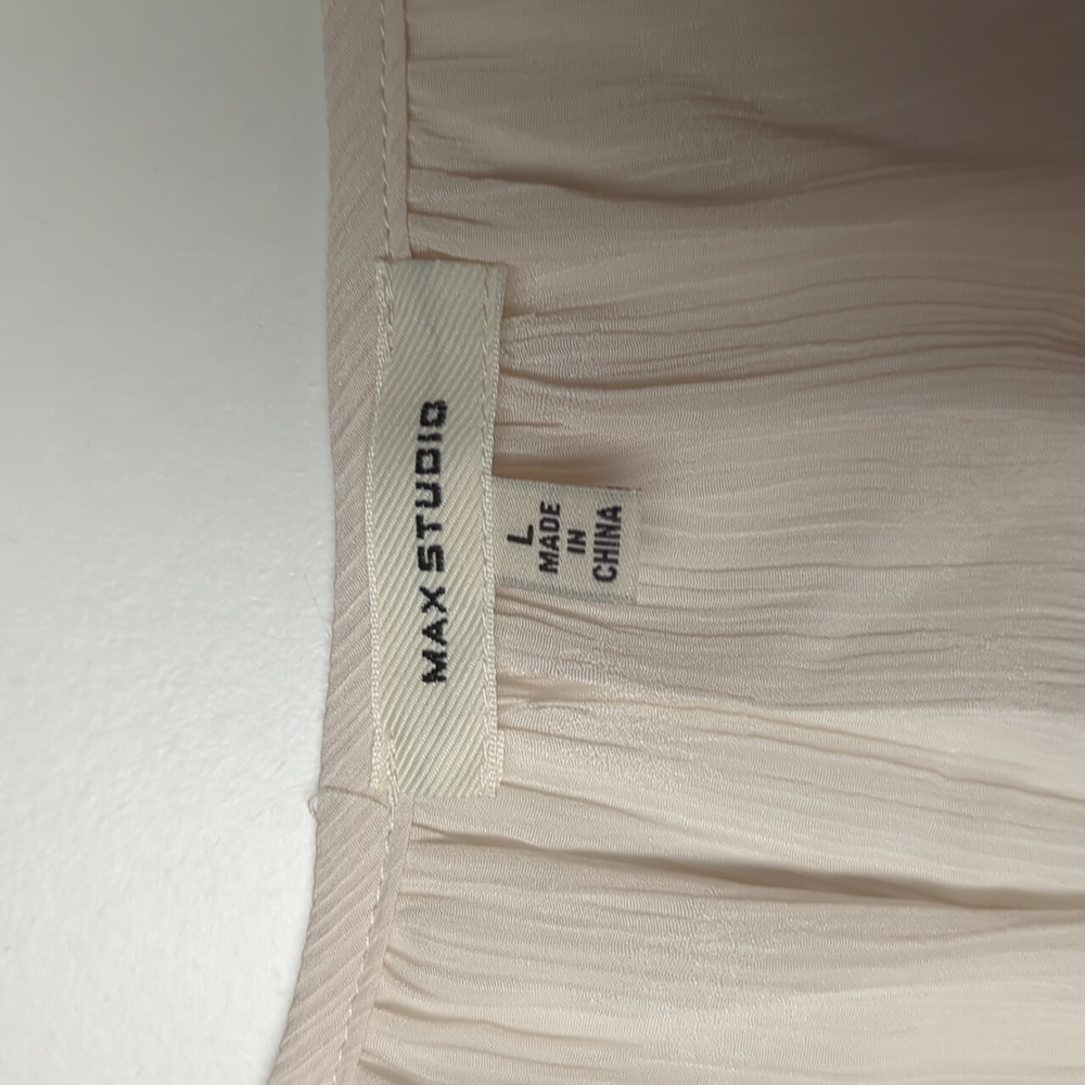 Max Studio Blouse Euc - image 7